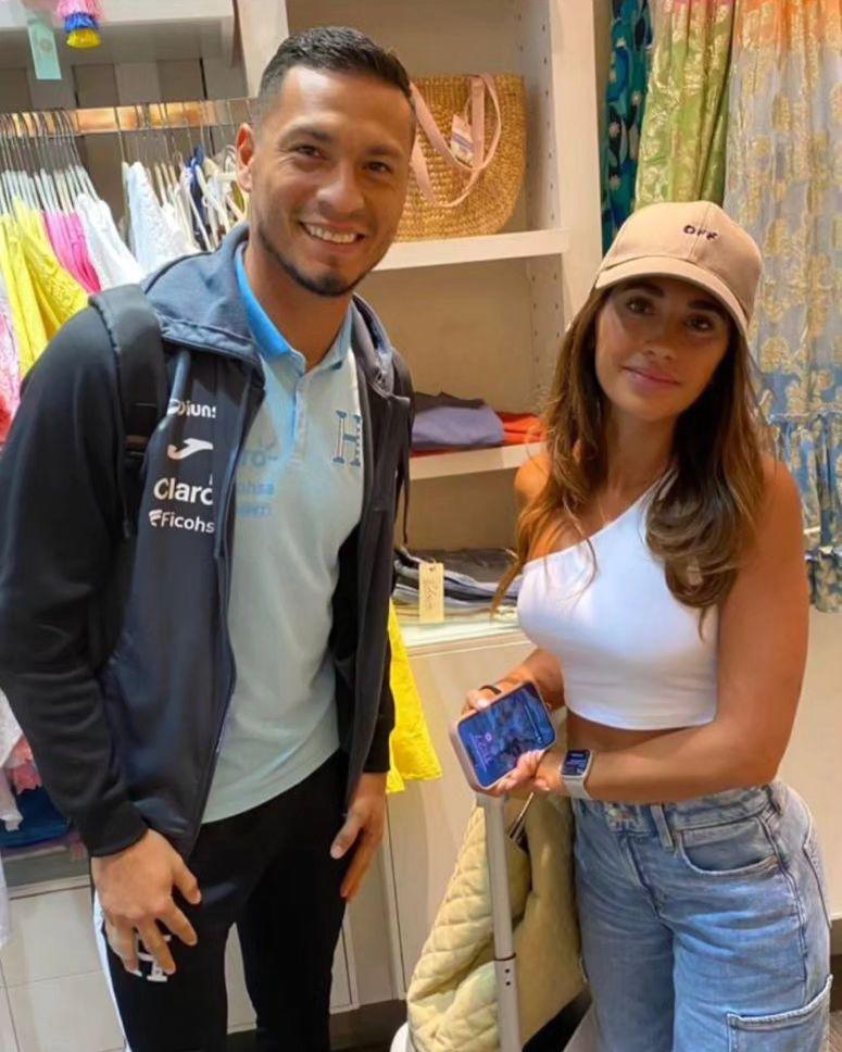Marlon Licona se encontró a la esposa de Lionel Messi.