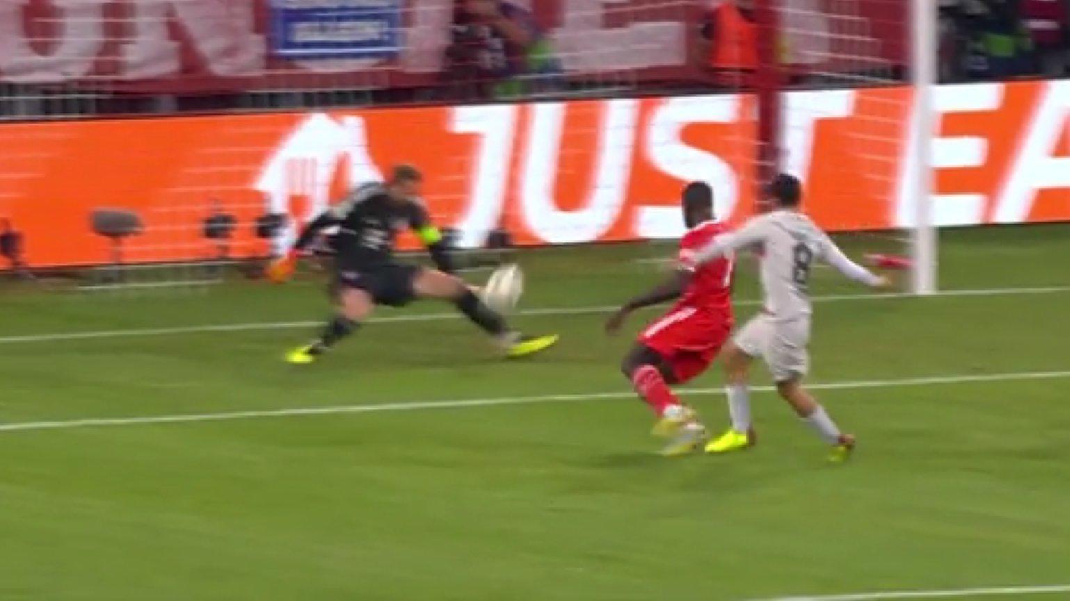 LIVE: Bayern Munich scores two goals in five minutes and is beating Barcelona in the Champions League!