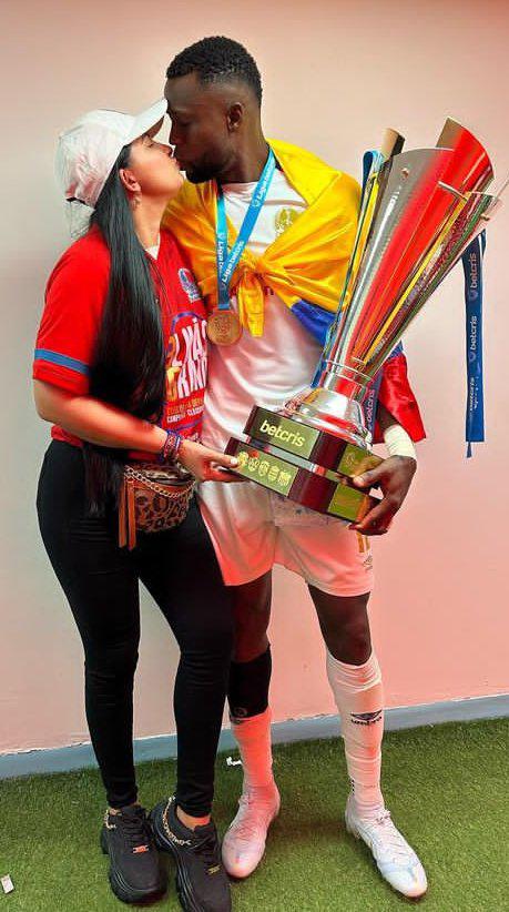 En nuestro país, Yustin Arboleda ha ganado cinco ligas, una Liga Concacaf y un torneo de Copa. También fue campeón liguero en Venezuela, Panamá y Guatemala.