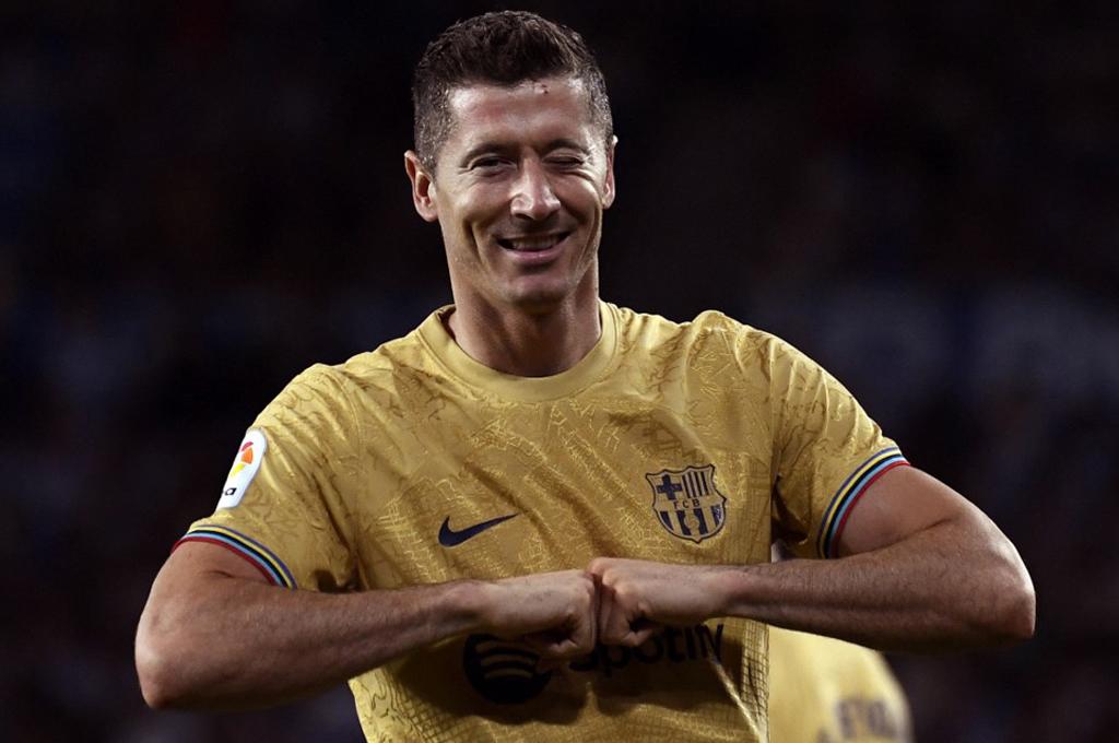 Polish twin!  Lewandowski's superb performance saw Barcelona beat Real Sociedad at Anota