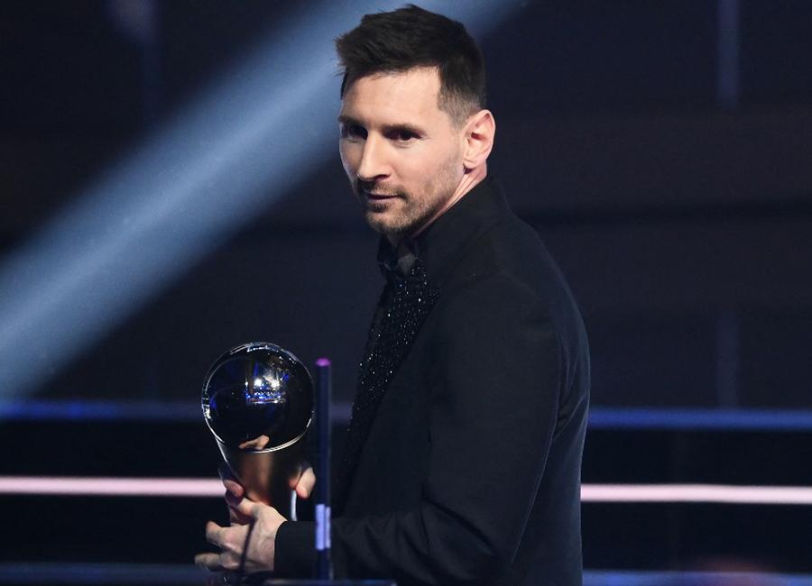 Messi consiguió su segundo premio The Best e igualó a Lewandowski y CR7.